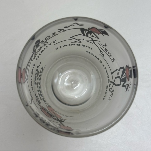 Funny vintage Federal Glass 4 ounce shot glass with painted characters - Picture 6 of 10